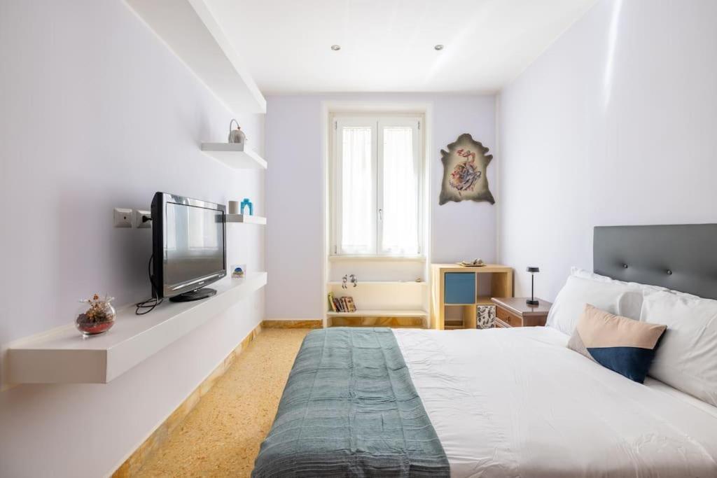 Apartment La Casa Dei Balocchi - 200 M Dalla Metro Bologna *